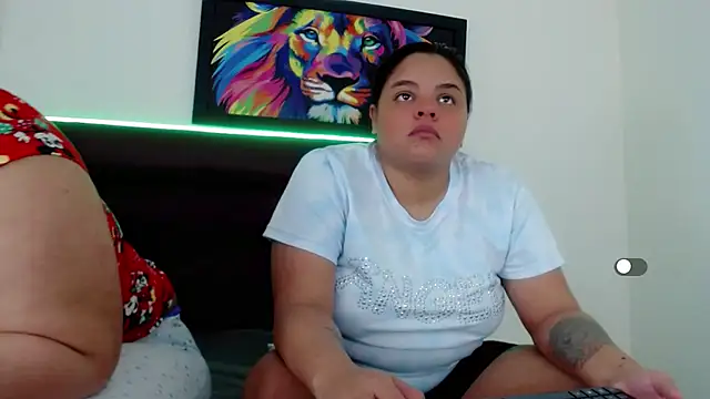 Snapshot of brunnette_hot chatting on March 13, 2025, 11:19 am brunnette hot online show from March 13, 2025, 11:19 am