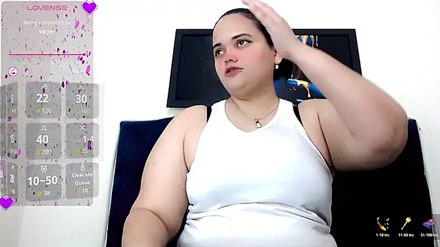 Snapshot of brunnette_hot chatting on November 8, 2025, 10:59 am brunnette hot online show from November 8, 2025, 10:59 am