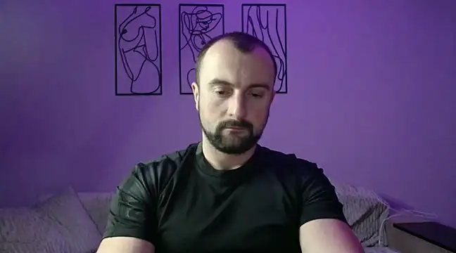 brindlefly6969 online show from December 6, 2024, 11:54 am