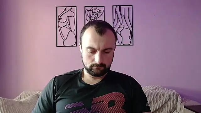 brindlefly6969 online show from December 18, 2024, 11:34 am