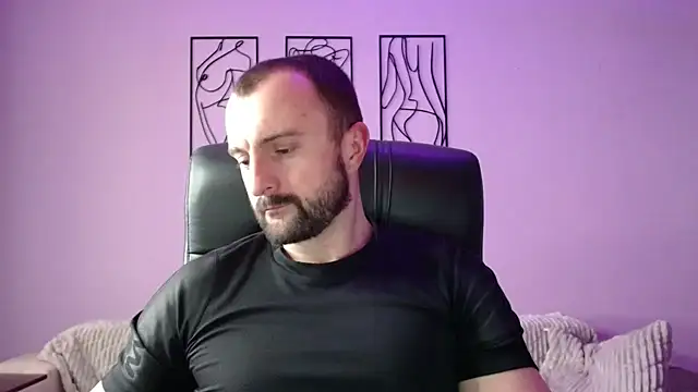 brindlefly6969 online show from February 15, 2025, 11:39 am