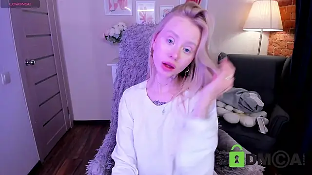 MalenaErnman online show from January 20, 2025, 1:21 pm