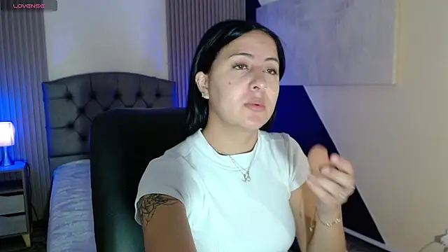 Snapshot of isabella_smith_ chatting on September 24, 2025, 7:50 pm isabella smith online show from September 24, 2025, 7:50 pm