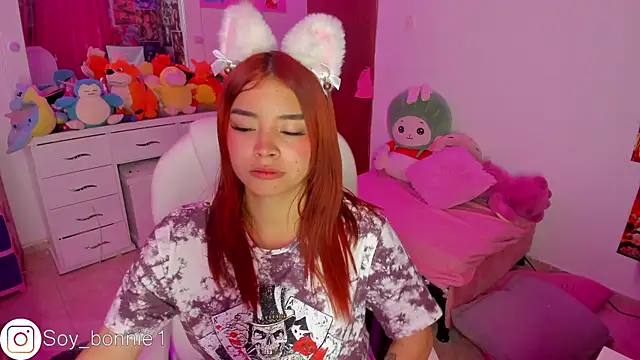 bonnie moon online show from December 10, 2024, 1:54 am