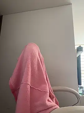 Snapshot of pamell_col chatting on December 20, 2025, 3:41 pm pamell col online show from December 20, 2025, 3:41 pm