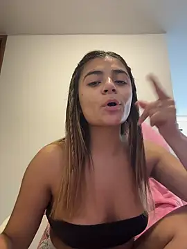 Snapshot of pamell_col chatting on March 8, 2026, 4:33 pm pamell col online show from March 8, 2026, 4:33 pm