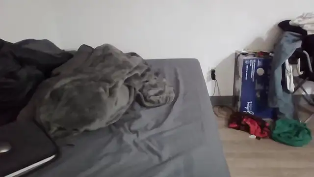 Snapshot of Iliketocooksquirt25 chatting on February 21, 2025, 5:46 am Iliketocooksquirt25 online show from February 21, 2025, 5:46 am