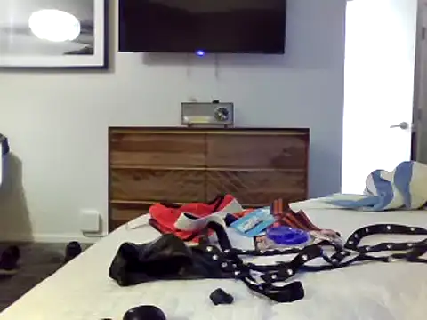 Snapshot of Iliketocooksquirt25 chatting on February 26, 2025, 9:27 pm Iliketocooksquirt25 online show from February 26, 2025, 9:27 pm