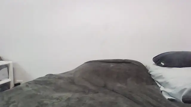 Snapshot of Iliketocooksquirt25 chatting on September 25, 2025, 11:19 pm Iliketocooksquirt25 online show from September 25, 2025, 11:19 pm