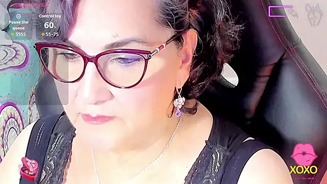 cataleya mom online show from September 15, 2025, 4:23 am