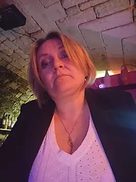Snapshot of lady_charlyne chatting on May 15, 2026, 7:43 pm lady charlyne online show from May 15, 2026, 7:43 pm