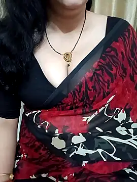 Snapshot of Priya_Boudi chatting on January 13, 2025, 4:08 pm Priya Boudi online show from January 13, 2025, 4:08 pm