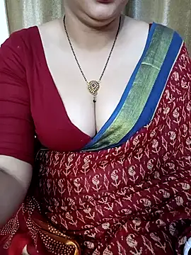 Snapshot of Priya_Boudi chatting on February 4, 2025, 4:29 pm Priya Boudi online show from February 4, 2025, 4:29 pm