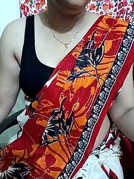 Snapshot of Priya_Boudi chatting on October 28, 2025, 6:10 pm Priya Boudi online show from October 28, 2025, 6:10 pm