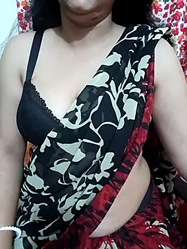 Snapshot of Priya_Boudi chatting on November 29, 2025, 5:49 pm Priya Boudi online show from November 29, 2025, 5:49 pm