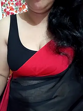 Snapshot of Priya_Boudi chatting on April 26, 2026, 7:00 pm Priya Boudi online show from April 26, 2026, 7:00 pm