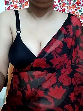 Snapshot of Priya_Boudi chatting on April 29, 2026, 6:14 pm Priya Boudi online show from April 29, 2026, 6:14 pm