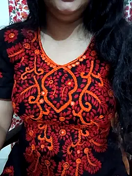 Snapshot of Priya_Boudi chatting on April 30, 2026, 6:36 pm Priya Boudi online show from April 30, 2026, 6:36 pm