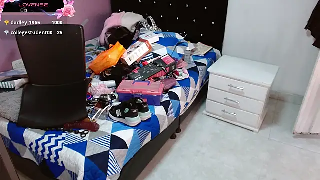 soniafuckboobs online show from February 7, 2025, 9:26 pm