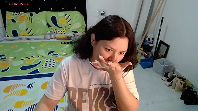soniafuckboobs online show from May 26, 2026, 12:23 pm