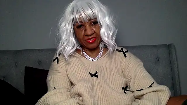 BreanaDivine online show from January 5, 2025, 8:31 pm