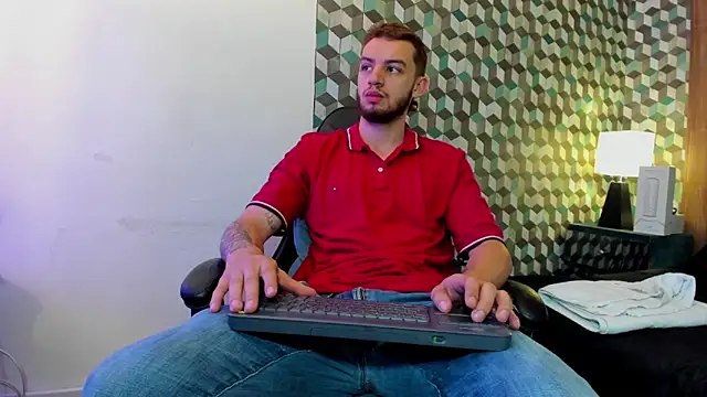 Michael magno online show from February 6, 2025, 12:59 pm