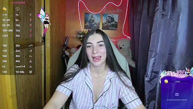 Fiery Brunette  online show from January 8, 2025, 3:07 pm