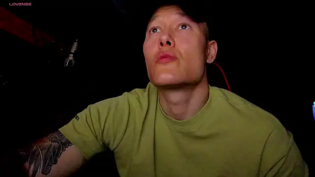 Snapshot of RODARRI chatting on September 9, 2025, 9:25 pm RODARRI online show from September 9, 2025, 9:25 pm