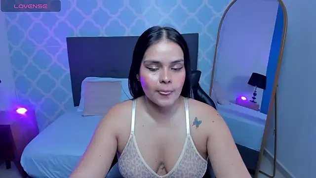 Snapshot of ayla13_ chatting on February 16, 2026, 7:21 pm ayla13 online show from February 16, 2026, 7:21 pm