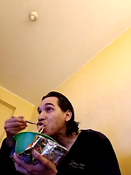 Alamleo36 online show from October 28, 2025, 7:05 pm