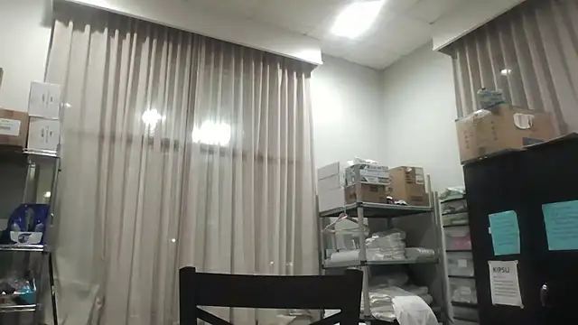 sexiginger22 online show from February 25, 2026, 12:04 pm