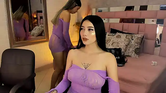 catalina  23 online show from January 20, 2025, 8:07 pm