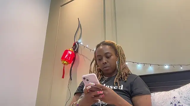 ChocolateCakeQueen online show from February 3, 2025, 3:42 am