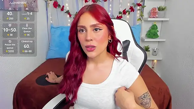 Snapshot of HazzelGray chatting on December 17, 2024, 3:28 pm HazzelGray online show from December 17, 2024, 3:28 pm