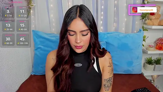 Snapshot of HazzelGray chatting on October 11, 2025, 3:32 pm HazzelGray online show from October 11, 2025, 3:32 pm