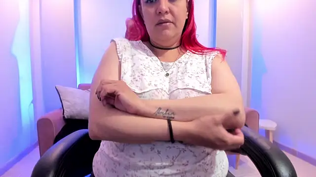 Sammy owens  online show from October 4, 2025, 12:14 pm