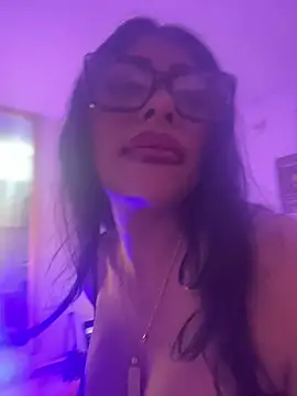 canela 10 online show from October 19, 2025, 3:07 am