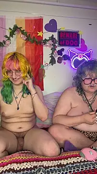 minervamidnite online show from April 10, 2026, 1:44 am