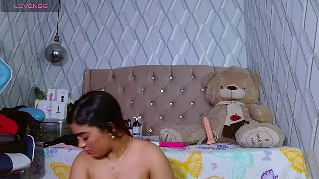 NicolleTaylor online show from February 28, 2025, 4:10 am