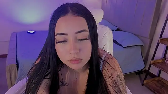 iam sofiia online show from July 28, 2026, 7:39 pm