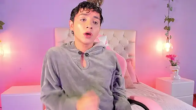 Brann tadzio online show from January 7, 2025, 1:03 pm