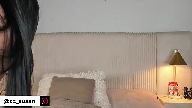 Snapshot of susan_zc chatting on May 18, 2026, 8:14 pm susan zc online show from May 18, 2026, 8:14 pm