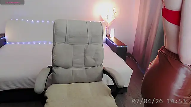 Kira Winner online show from April 7, 2026, 11:54 am