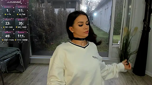 Snapshot of Selena_Reeves chatting on January 10, 2025, 7:04 am Selena Reeves online show from January 10, 2025, 7:04 am