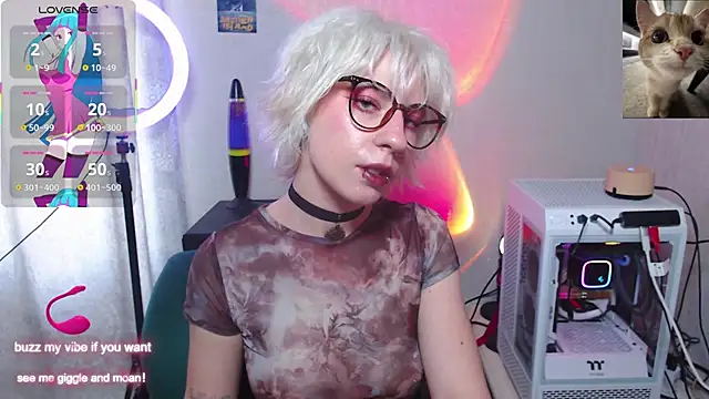  Moonlight t online show from October 11, 2025, 12:47 pm