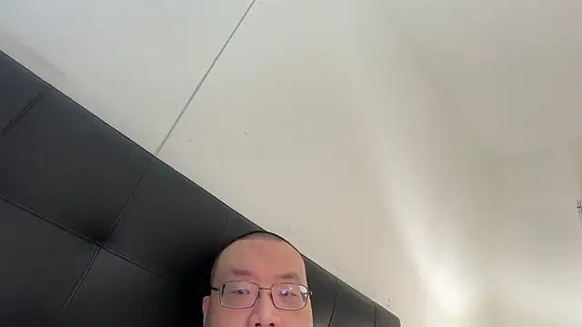 Snapshot of slaveasianboy chatting on May 13, 2026, 3:20 pm slaveasianboy online show from May 13, 2026, 3:20 pm