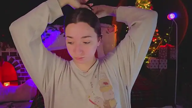 Snapshot of YasmineWest chatting on January 9, 2026, 8:50 am YasmineWest online show from January 9, 2026, 8:50 am