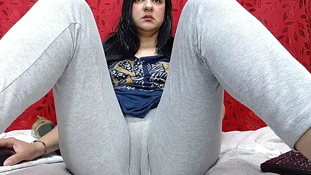 MELANIE SEX69 online show from February 7, 2026, 9:07 pm