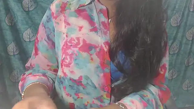 Sophia your online show from December 16, 2025, 4:50 am