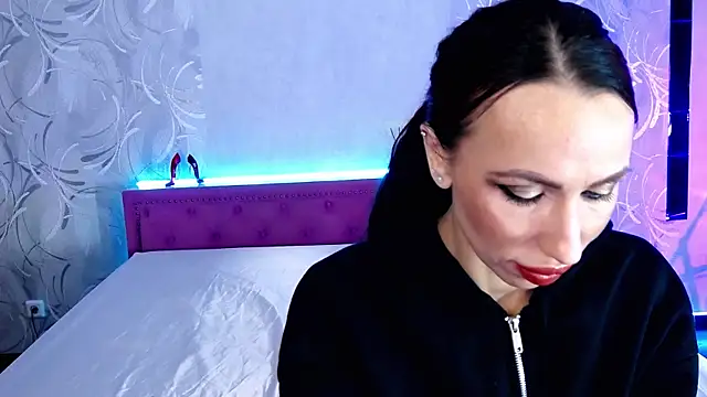 MeganLuxstar online show from April 28, 2026, 2:27 am